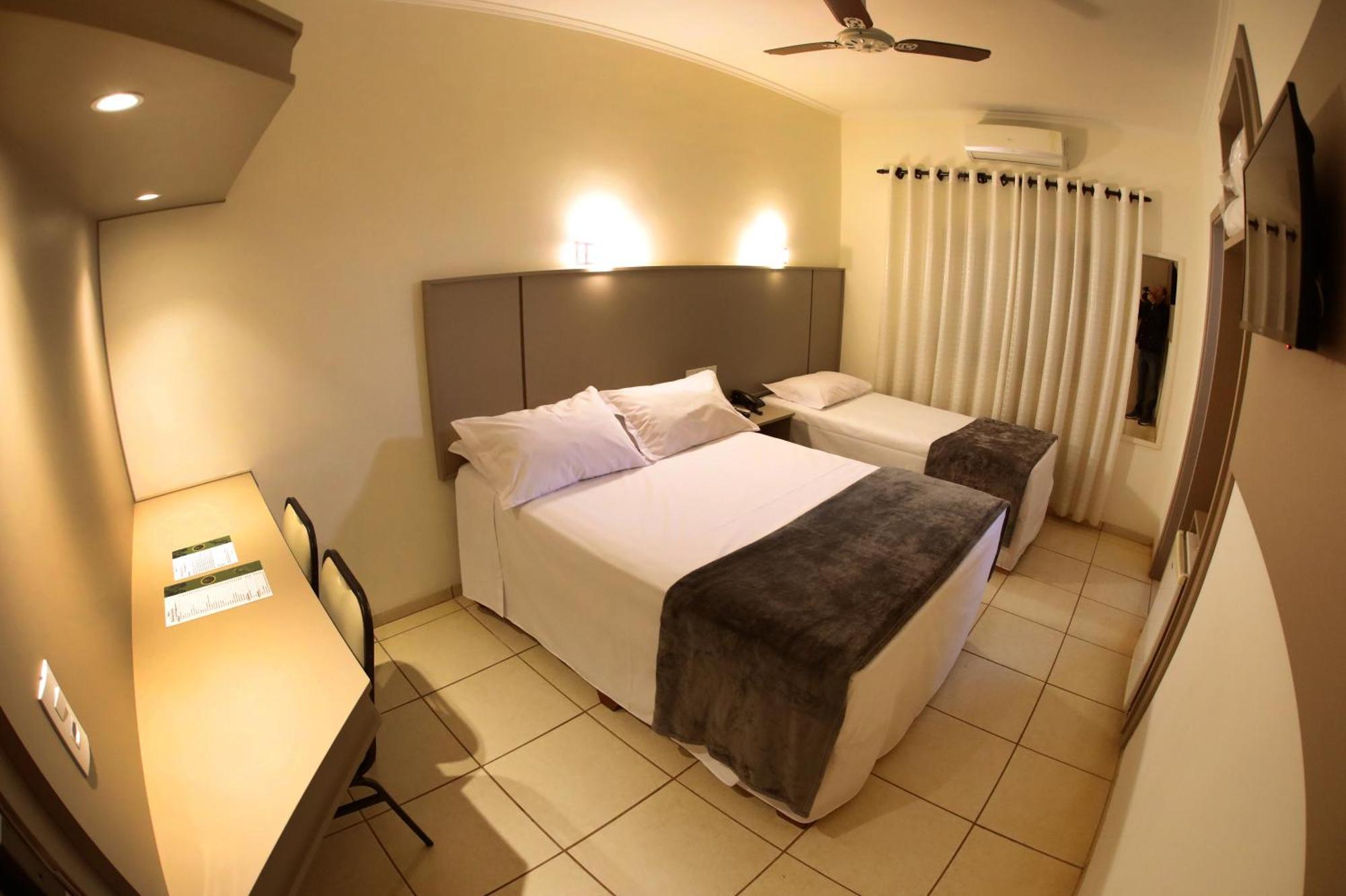 Hotel Roda D'Agua Andradina 客房 照片